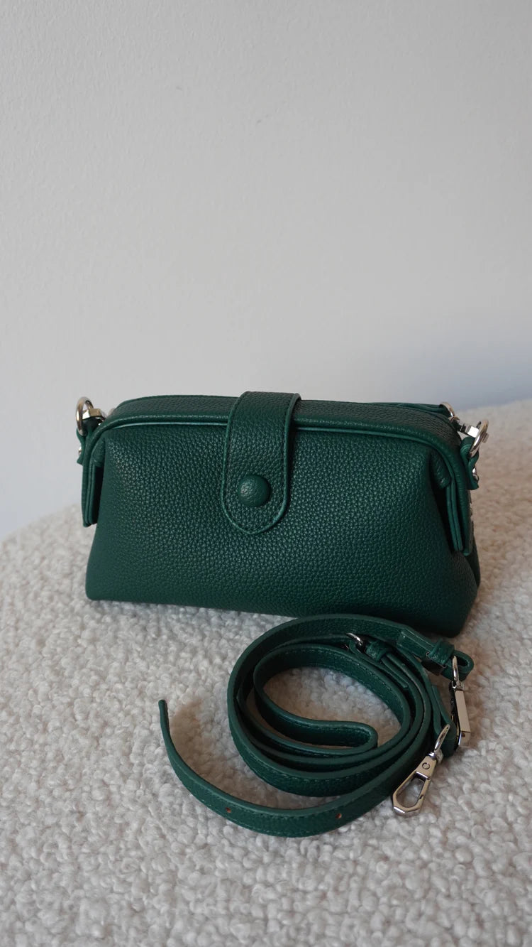 Lichi Kiss-Lock Pouch