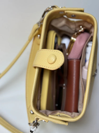 Lichi Kiss-Lock Pouch