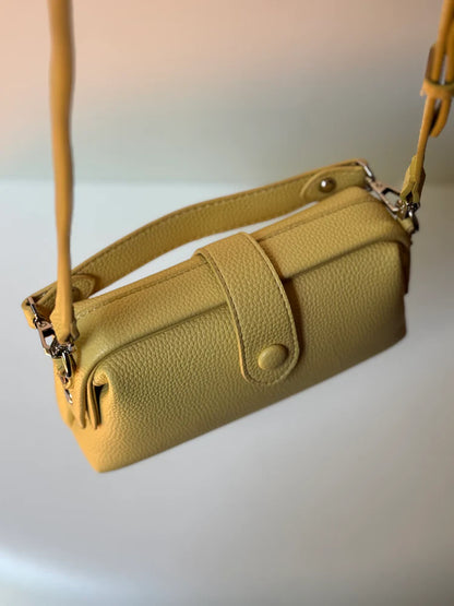 Lichi Kiss-Lock Pouch