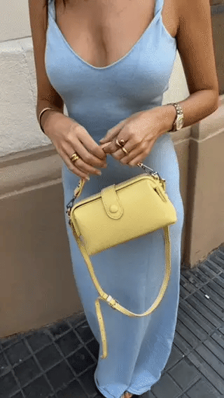 Lichi Kiss-Lock Pouch