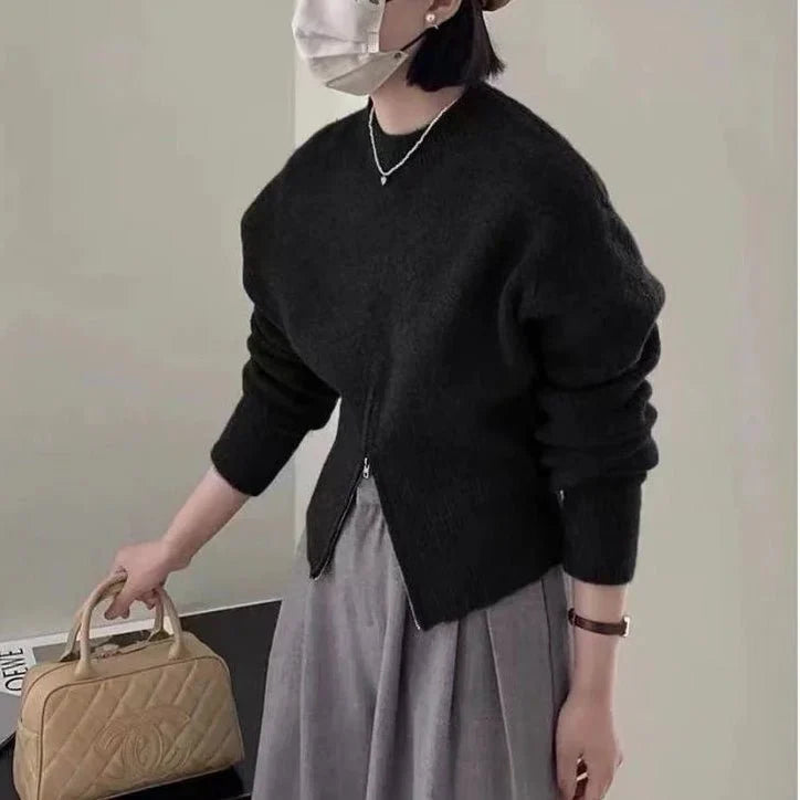 Amara Slim Waist Pullover